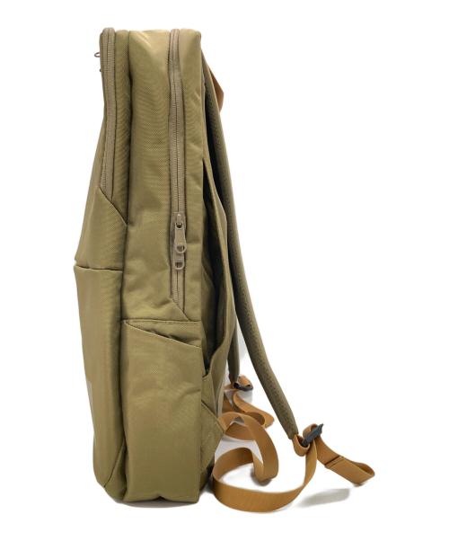 THE NORTH FACE（ザ ノース フェイス）THE NORTH FACE (ザ ノース フェイス) Shuttle Daypack Slim カーキの古着・服飾アイテム