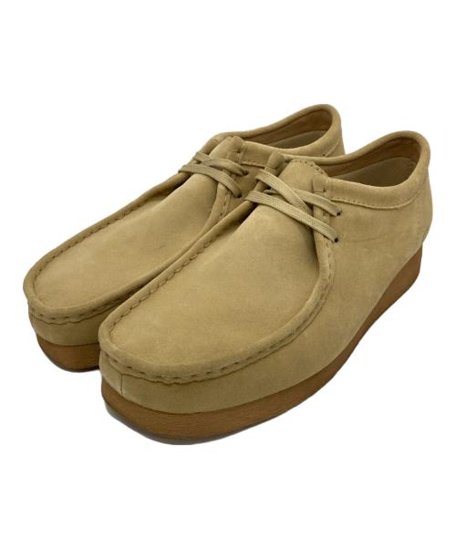 CLARKS（クラークス）CLARKS (クラークス) Wallabee Suede ベージュ サイズ:US9Mの古着・服飾アイテム