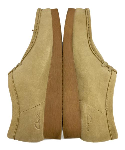 CLARKS（クラークス）CLARKS (クラークス) Wallabee Suede ベージュ サイズ:US9Mの古着・服飾アイテム