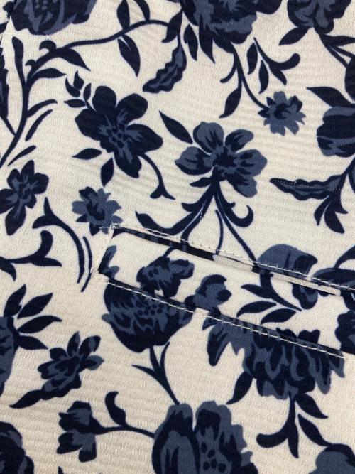 SLOBE IENA（スローブ イエナ）SLOBE IENA (スローブ イエナ) アソートフラワーパンツ ホワイト×ネイビー サイズ:38の古着・服飾アイテム