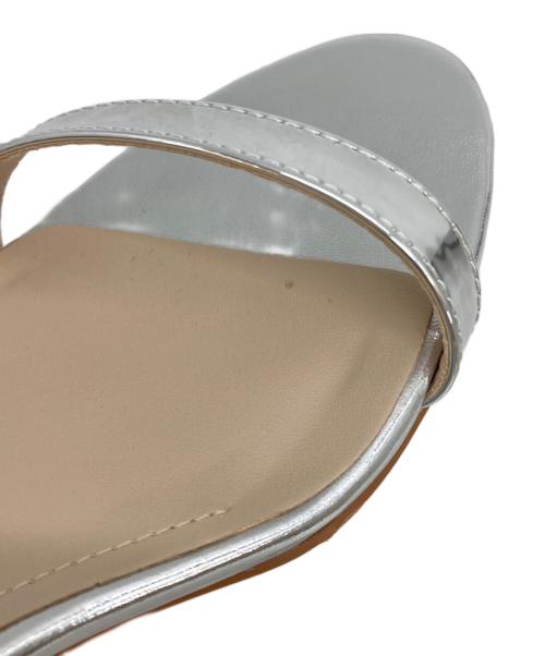 SLOBE IENA（スローブ イエナ）SLOBE IENA (スローブ イエナ) レザーストラップサンダル シルバー サイズ:24.5cmの古着・服飾アイテム