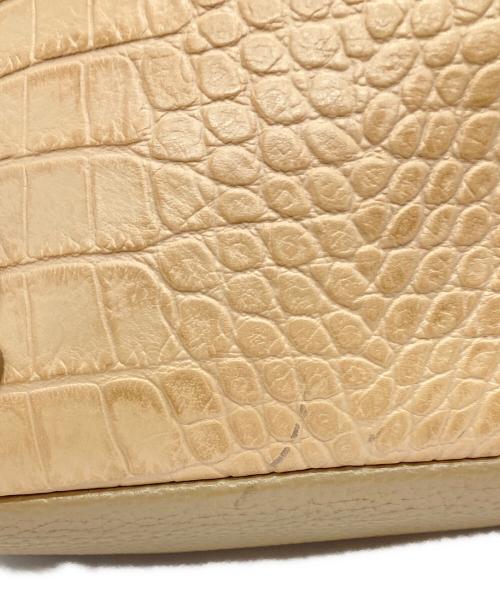 A.D.M.J.（エーディーエムジェイ）A.D.M.J. (エーディーエムジェイ) ear PAPILLONNER (イアパピヨネ) 型押し2WAYリュック ベージュの古着・服飾アイテム