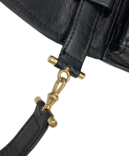 VALENTINO GARAVANI（ヴァレンティノ・ガラヴァーニ）VALENTINO GARAVANI (ヴァレンティノ・ガラヴァーニ) キルティングショルダーバッグ ブラックの古着・服飾アイテム