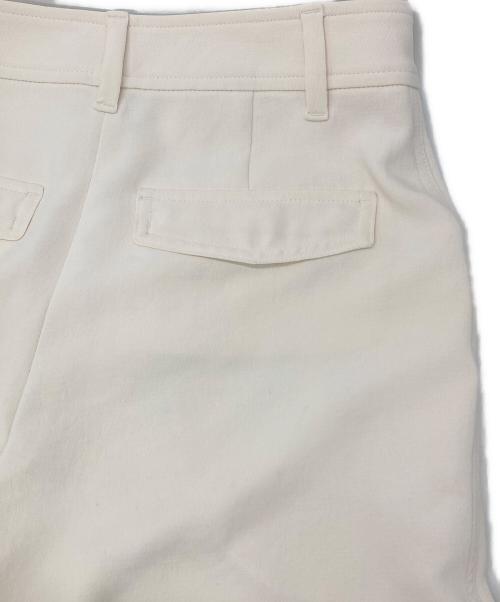 WILFRED（ウィルフレッド）WILFRED (ウィルフレッド) マルチポケットカーゴパンツ ホワイトの古着・服飾アイテム