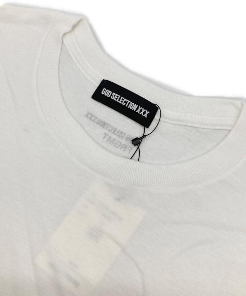 GOD SELECTION XXX（ゴッドセレクショントリプルエックス）GOD SELECTION XXX (ゴッドセレクショントリプルエックス) FRAGMENT (フラッグメント) プリントTシャツ ホワイト サイズ:XL 未使用品の古着・服飾アイテム