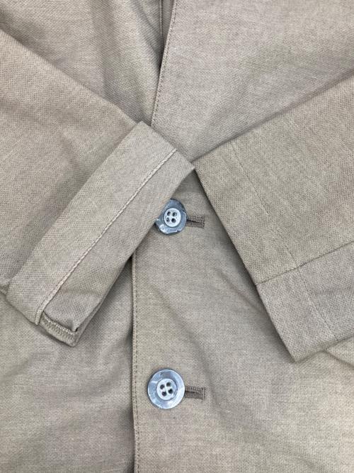 KAZUYUKI KUMAGAI ATTACHMENT（カズユキクマガイ アタッチメント）KAZUYUKI KUMAGAI ATTACHMENT (カズユキクマガイ アタッチメント) ストレッチメッシュコート ベージュ サイズ:2の古着・服飾アイテム