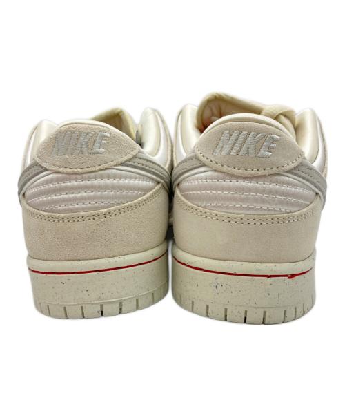NIKE SB（ナイキエスビー）NIKE SB (ナイキエスビー) DUNK LOW PRM アイボリー サイズ:US8 未使用品の古着・服飾アイテム