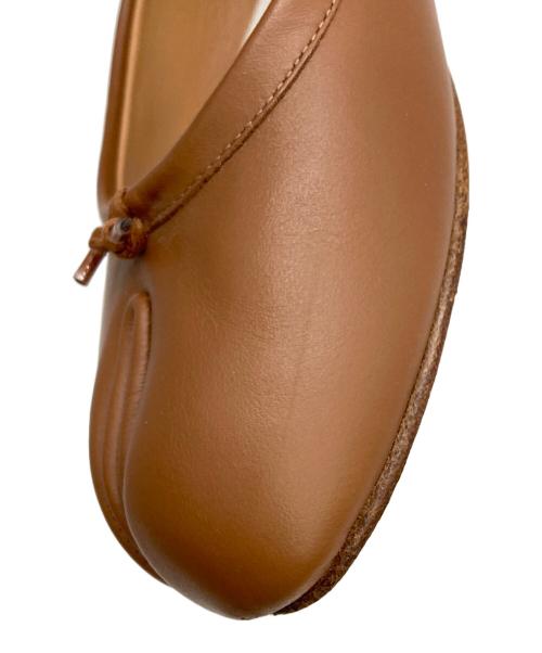 Maison Margiela（メゾンマルジェラ）Maison Margiela (メゾンマルジェラ) Tabi バレエシューズ ブラウン サイズ:37の古着・服飾アイテム