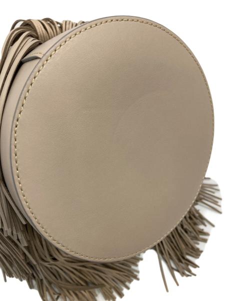 J&M DAVIDSON（ジェイ＆エム デヴィッドソン）J&M DAVIDSON (ジェイ＆エム デヴィッドソン) フリンジカーニバルM ライトグレーの古着・服飾アイテム