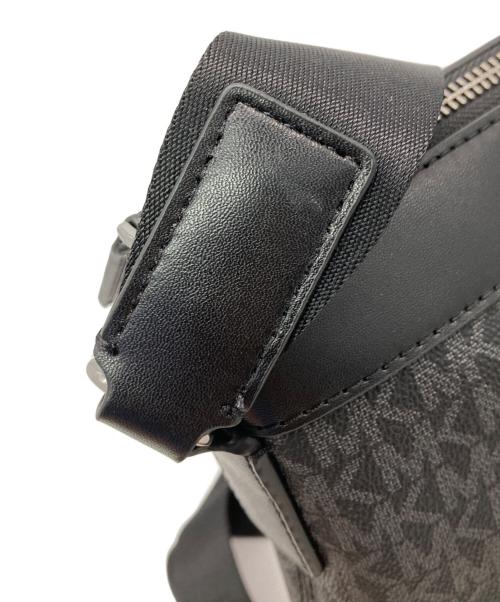 MICHAEL KORS（マイケル・コース）MICHAEL KORS (マイケルコース) クーパーシグネチャー クロスボディー ブラックの古着・服飾アイテム