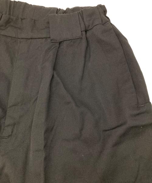 Dulcamara（ドゥルカマラ）Dulcamara (ドゥルカマラ) タックパンツ ブラックの古着・服飾アイテム