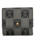 LOEWE（ロエベ）の古着「アナグラム二つ折り財布」｜グレー