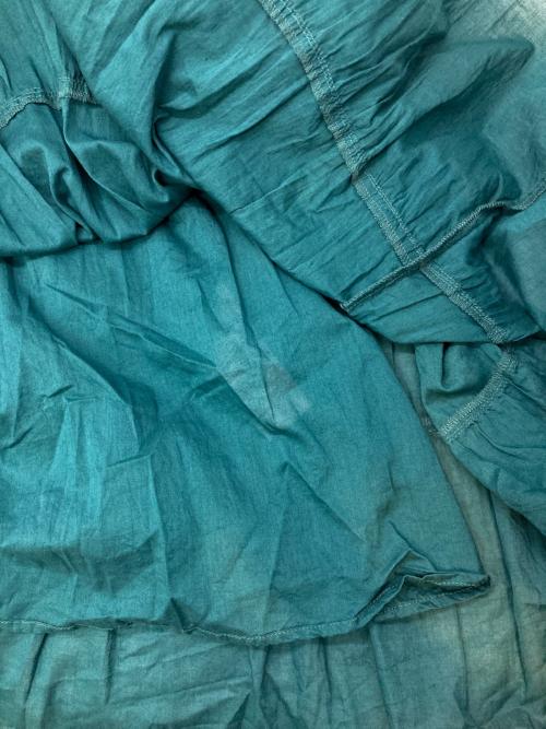 URBAN RESEARCH（アーバンリサーチ）URBAN RESEARCH (アーバンリサーチ) ティアードクリンクルワンピース グリーン サイズ:FREEの古着・服飾アイテム