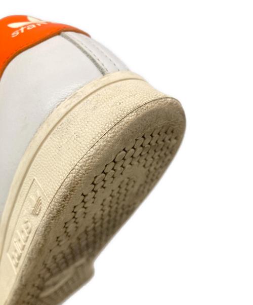 adidas（アディダス）adidas (アディダス) Keith Haring (キースヘリング) スタンスミス グレー×オレンジ サイズ:US10の古着・服飾アイテム