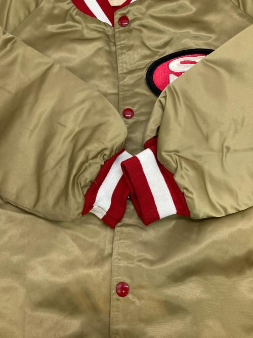 LOCKER LINE（ロッカーライン）LOCKER LINE (ロッカーライン) ［古着］スタジャン ベージュ サイズ:Lの古着・服飾アイテム