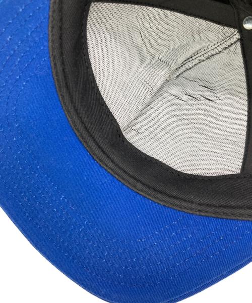 SUPREME（シュプリーム）SUPREME (シュプリーム) Pinstripe Back Arc 5 Panel Hat ブルー×ブラックの古着・服飾アイテム