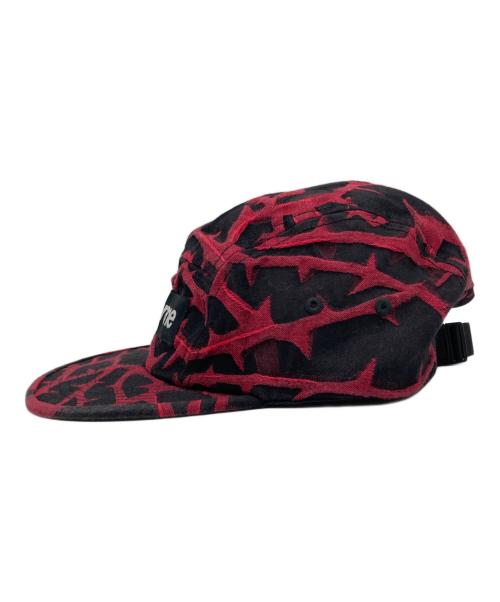 SUPREME（シュプリーム）SUPREME (シュプリーム) Thorn Camp Cap レッド×ブラックの古着・服飾アイテム