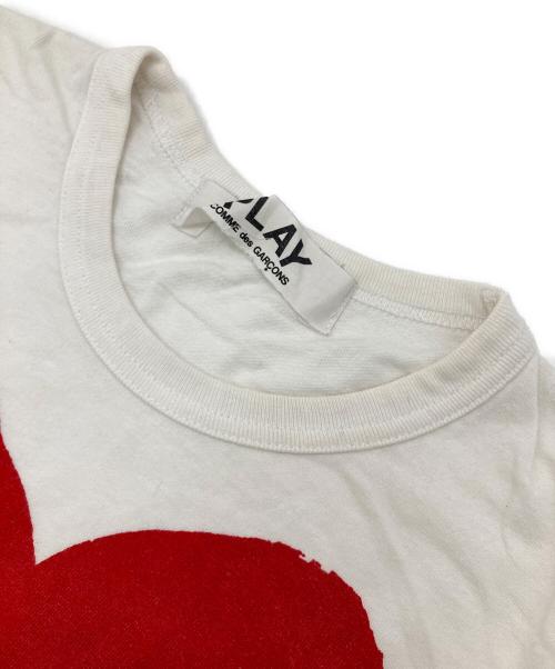 PLAY COMME des GARCONS（プレイコムデギャルソン）PLAY COMME des GARCONS (プレイコムデギャルソン) プリントカットソー ホワイト サイズ:Sの古着・服飾アイテム