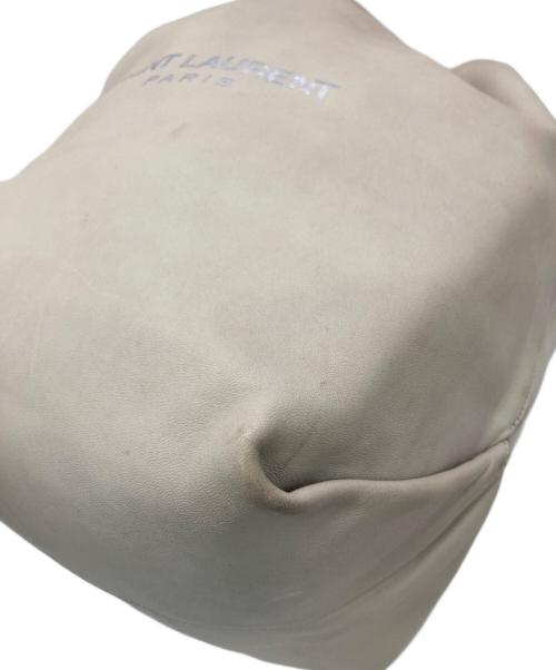 Saint Laurent Paris（サンローランパリ）Saint Laurent Paris (サンローランパリ) テディ チェーンショルダーバッグ ベージュの古着・服飾アイテム