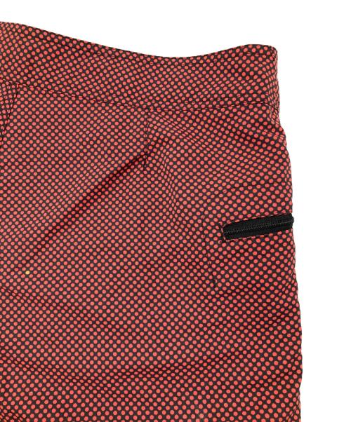 Patagonia（パタゴニア）Patagonia (パタゴニア) Wavefarer Board Shorts レッド サイズ:32の古着・服飾アイテム