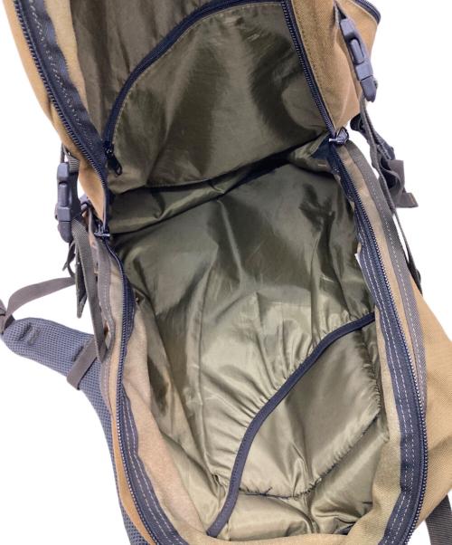 CABIN ZERO（キャビンゼロ）CABIN ZERO (キャビンゼロ) MILITARY STYLE カーキの古着・服飾アイテム