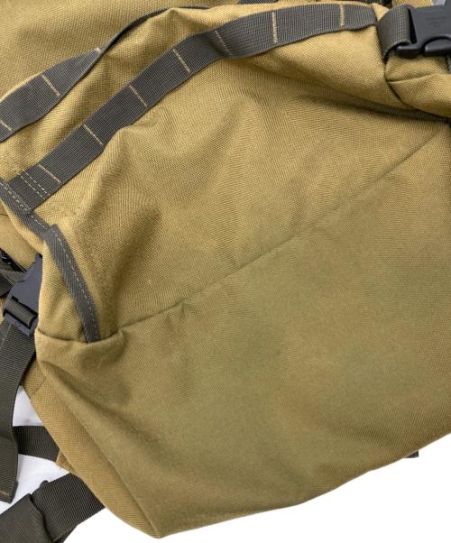 CABIN ZERO（キャビンゼロ）CABIN ZERO (キャビンゼロ) MILITARY STYLE カーキの古着・服飾アイテム