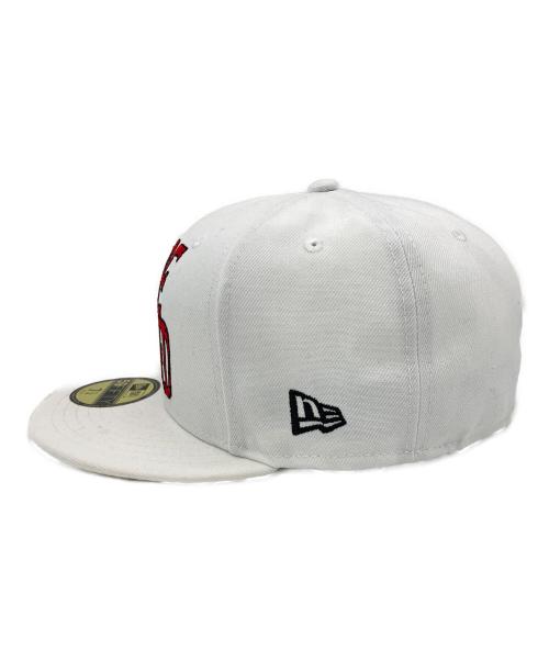New Era（ニューエラ）New Era (ニューエラ) ONE PIECE (ワンピース) キャップ ホワイト サイズ:7 1/4(57.7cm)の古着・服飾アイテム