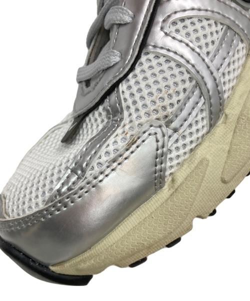 NIKE（ナイキ）NIKE (ナイキ) V2K RUN ホワイト サイズ:US8の古着・服飾アイテム