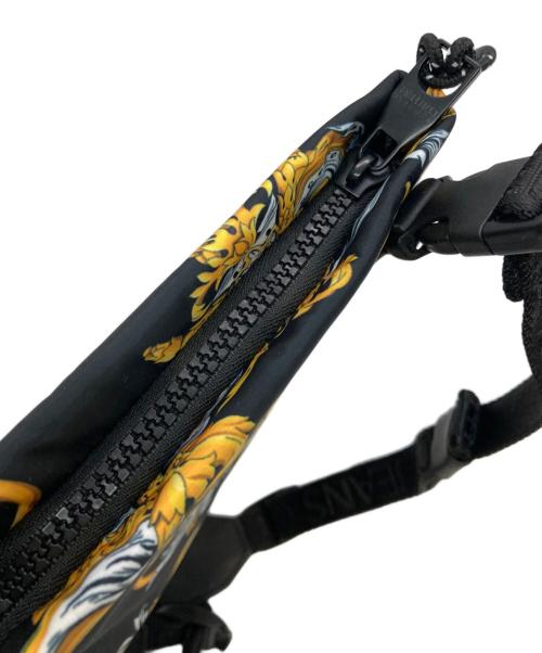 VERSACE JEANS COUTURE（ヴェルサーチ ジーンズクチュール）VERSACE JEANS COUTURE (ヴェルサーチ ジーンズクチュール) ショルダーバッグ ブラックの古着・服飾アイテム