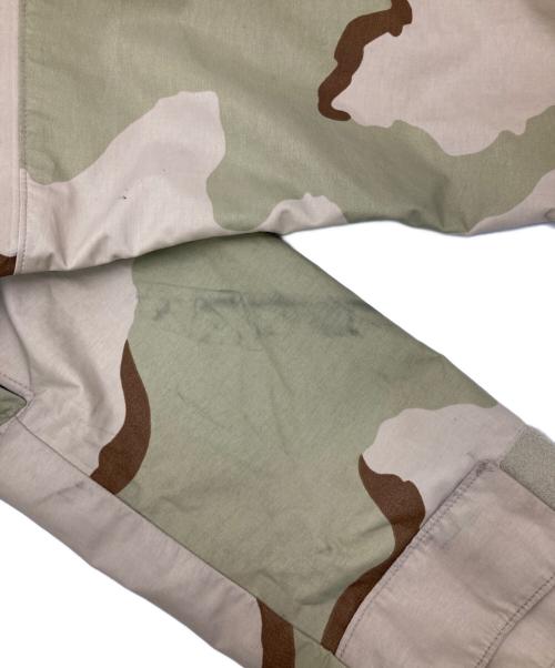 US ARMY（ユーエスアーミー）US ARMY (ユーエスアーミー) ［古着］ECWCS GEN１ GORE-TEX ベージュ サイズ:Mの古着・服飾アイテム