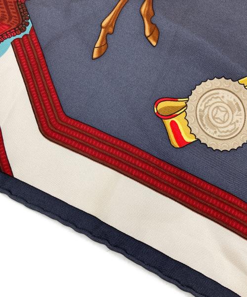 HERMES（エルメス）HERMES (エルメス) カレ90 グレー×ホワイトの古着・服飾アイテム