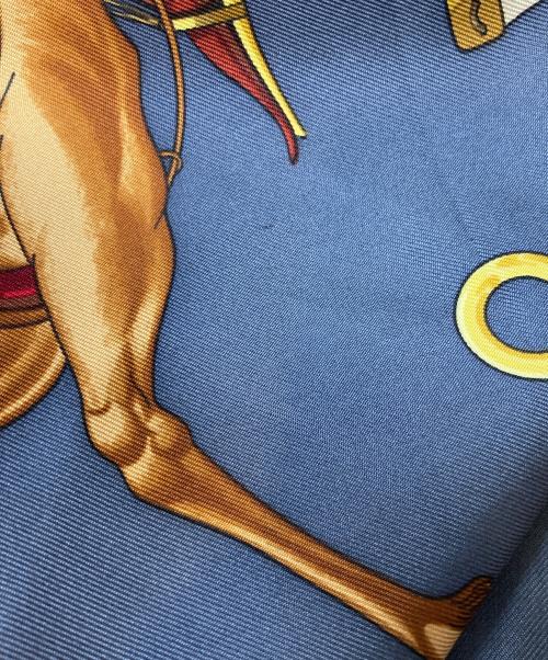 HERMES（エルメス）HERMES (エルメス) カレ90 グレー×ホワイトの古着・服飾アイテム