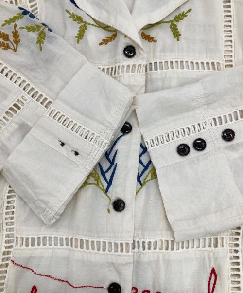 TODAYFUL（トゥデイフル）TODAYFUL (トゥデイフル) Embroidery Patchwork Shirts アイボリー サイズ:FREEの古着・服飾アイテム