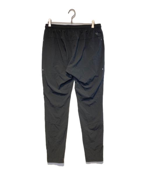 1PIU1UGUALE3 RELAX（ウノピゥウノウグァーレトレ リラックス）1PIU1UGUALE3 RELAX (ウノピゥウノウグァーレトレ リラックス) パイピングパンツ ブラック サイズ:XXLの古着・服飾アイテム