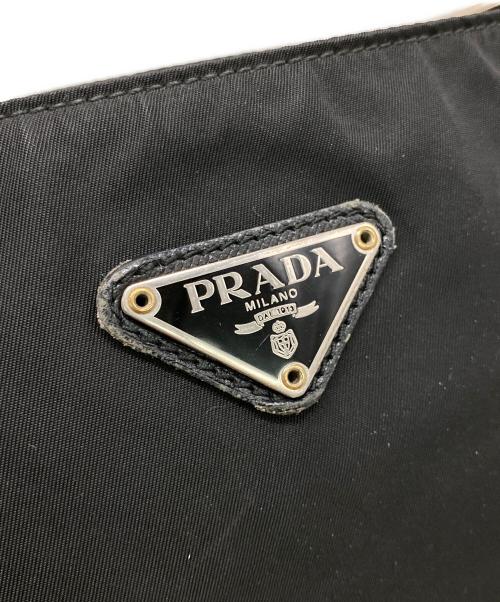 PRADA（プラダ）PRADA (プラダ) ロゴプレートナイロンショルダーバッグ ブラックの古着・服飾アイテム