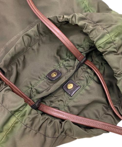 PRADA（プラダ）PRADA (プラダ) ナイロントートバッグ オリーブの古着・服飾アイテム