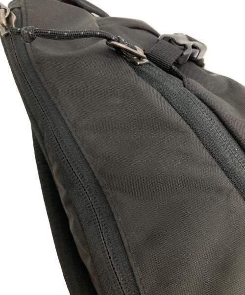 Patagonia（パタゴニア）Patagonia (パタゴニア) アトムスリング8L ブラックの古着・服飾アイテム