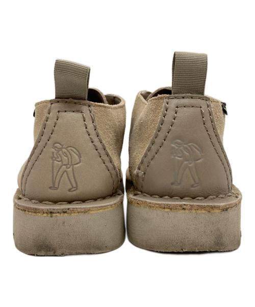 CLARKS（クラークス）CLARKS (クラークス) GORE TEXワラビーブーツ ベージュ サイズ:41の古着・服飾アイテム