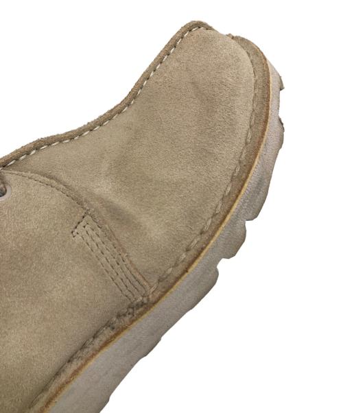 CLARKS（クラークス）CLARKS (クラークス) GORE TEXワラビーブーツ ベージュ サイズ:41の古着・服飾アイテム