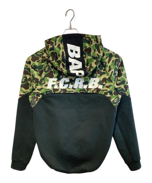 A BATHING APE（ア ベイシング エイプ）A BATHING APE (ア ベイシング エイプ) F.C.R.B. (エフシーレアルブリストル) ジップパーカー カーキ×ブラック サイズ:Sの古着・服飾アイテム