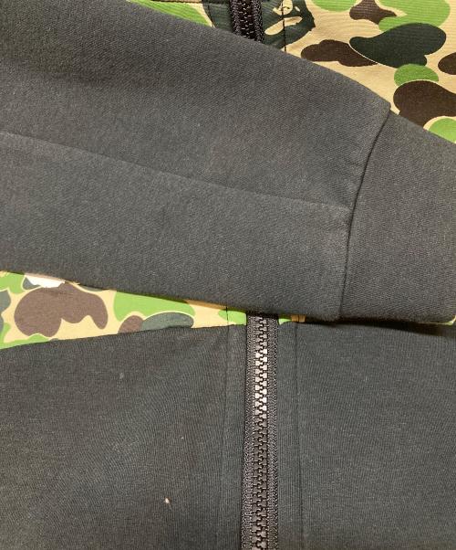 A BATHING APE（ア ベイシング エイプ）A BATHING APE (ア ベイシング エイプ) F.C.R.B. (エフシーレアルブリストル) ジップパーカー カーキ×ブラック サイズ:Sの古着・服飾アイテム