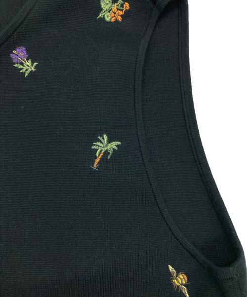 CABAN（キャバン）CABAN (キャバン) カシミヤ混刺繍ベスト ブラック サイズ:FREEの古着・服飾アイテム