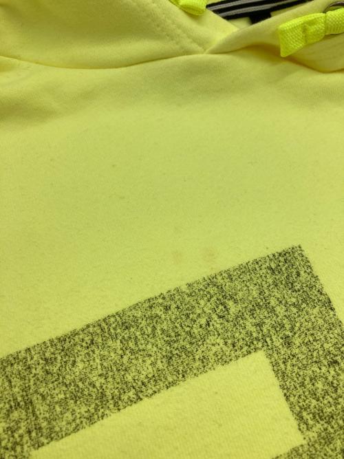 GIVENCHY（ジバンシィ）GIVENCHY (ジバンシィ) ロゴパーカー イエロー サイズ:12（キッズ）の古着・服飾アイテム