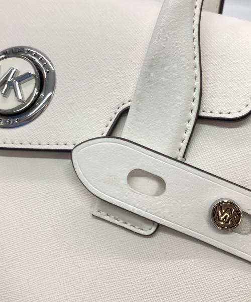 MICHAEL KORS（マイケル・コース）MICHAEL KORS (マイケル・コース) Carmen Small Saffiano Leather Belted Satchel ホワイトの古着・服飾アイテム