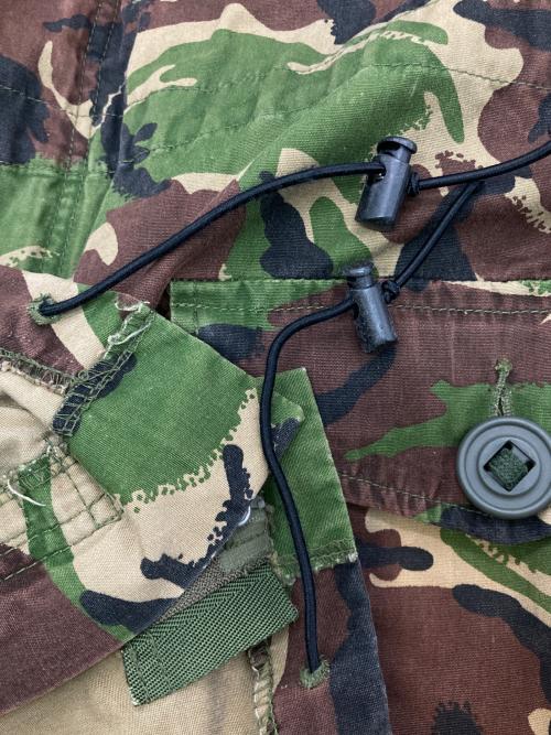 イギリス軍（イギリスグン）イギリス軍 (イギリスグン) ［古着］SMOCK COMBAT WINDPROOF オリーブ サイズ:170/88の古着・服飾アイテム