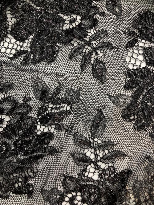 PRADA（プラダ）PRADA (プラダ) デコレーションフラワー付きワンピース ブラック サイズ:38の古着・服飾アイテム