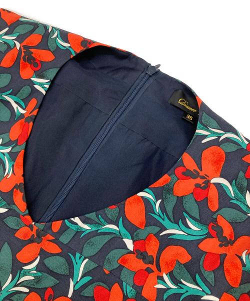 DRAWER（ドゥロワー）DRAWER (ドゥロワー) フラワープリントワンピース レッド×グリーン サイズ:38の古着・服飾アイテム