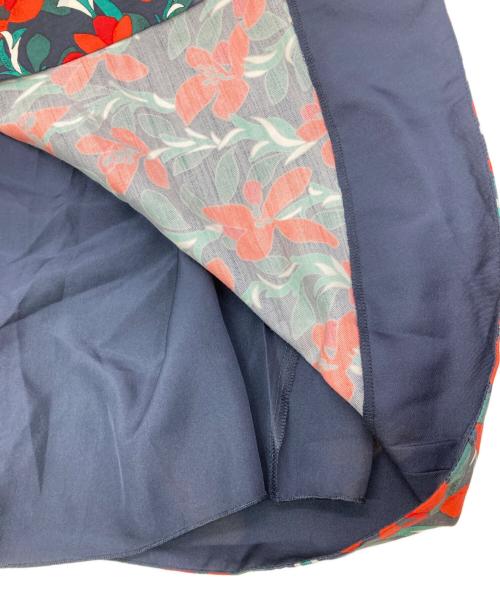 DRAWER（ドゥロワー）DRAWER (ドゥロワー) フラワープリントワンピース レッド×グリーン サイズ:38の古着・服飾アイテム
