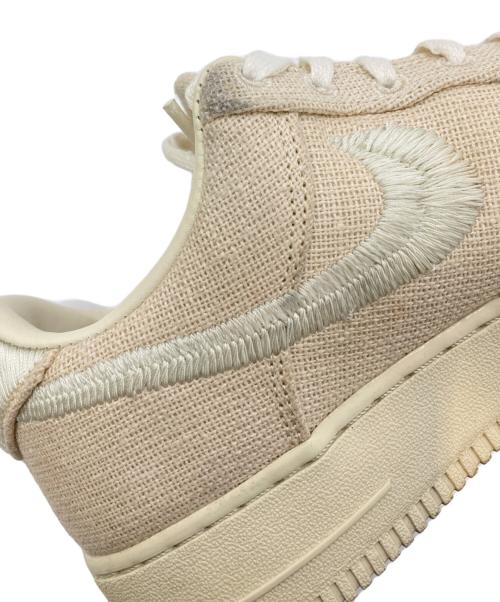 NIKE（ナイキ）NIKE (ナイキ) stussy (ステューシー) AIR FORCE 1 LOW ベージュ サイズ:US8の古着・服飾アイテム