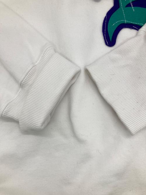 kolor/BEACON（カラービーコン）kolor/BEACON (カラービーコン) イニシャルワッペンスウェット アイボリー サイズ:2の古着・服飾アイテム